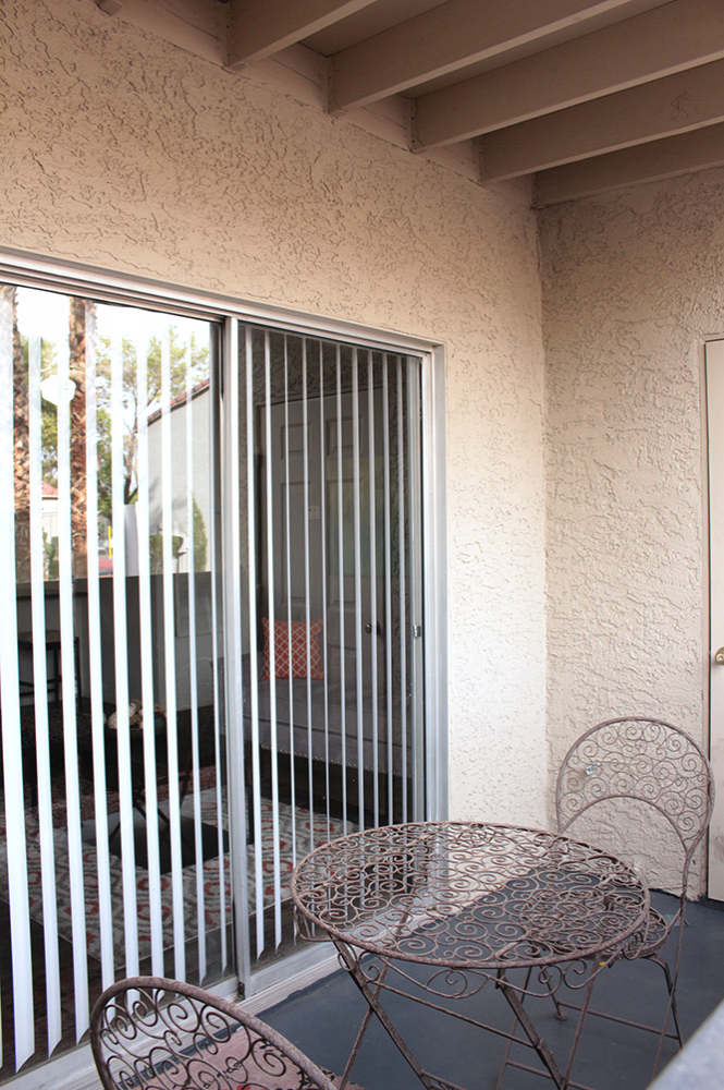 This Interior 5 photo can be viewed in person at the Silver Palms Apartments, so make a reservation and stop in today.