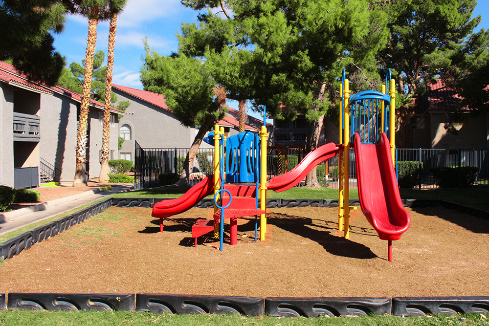 Visually attractive photo of convenience & fun image of Silver Palms Apartments. This photo is the visual representation of convenience & fun at Silver Palms Apartments.